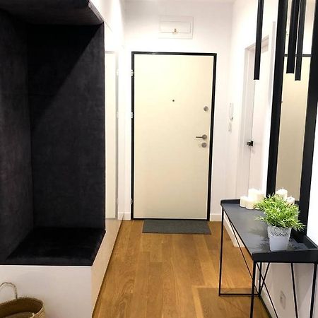 Apartaments Airport Okecie Premium Varsóvia Exterior foto